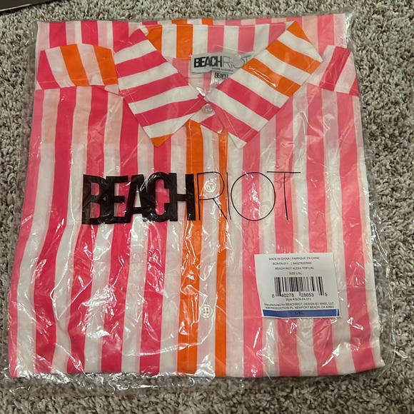 Beach Riot Alexa Button Down Top - Picture 4 of 4